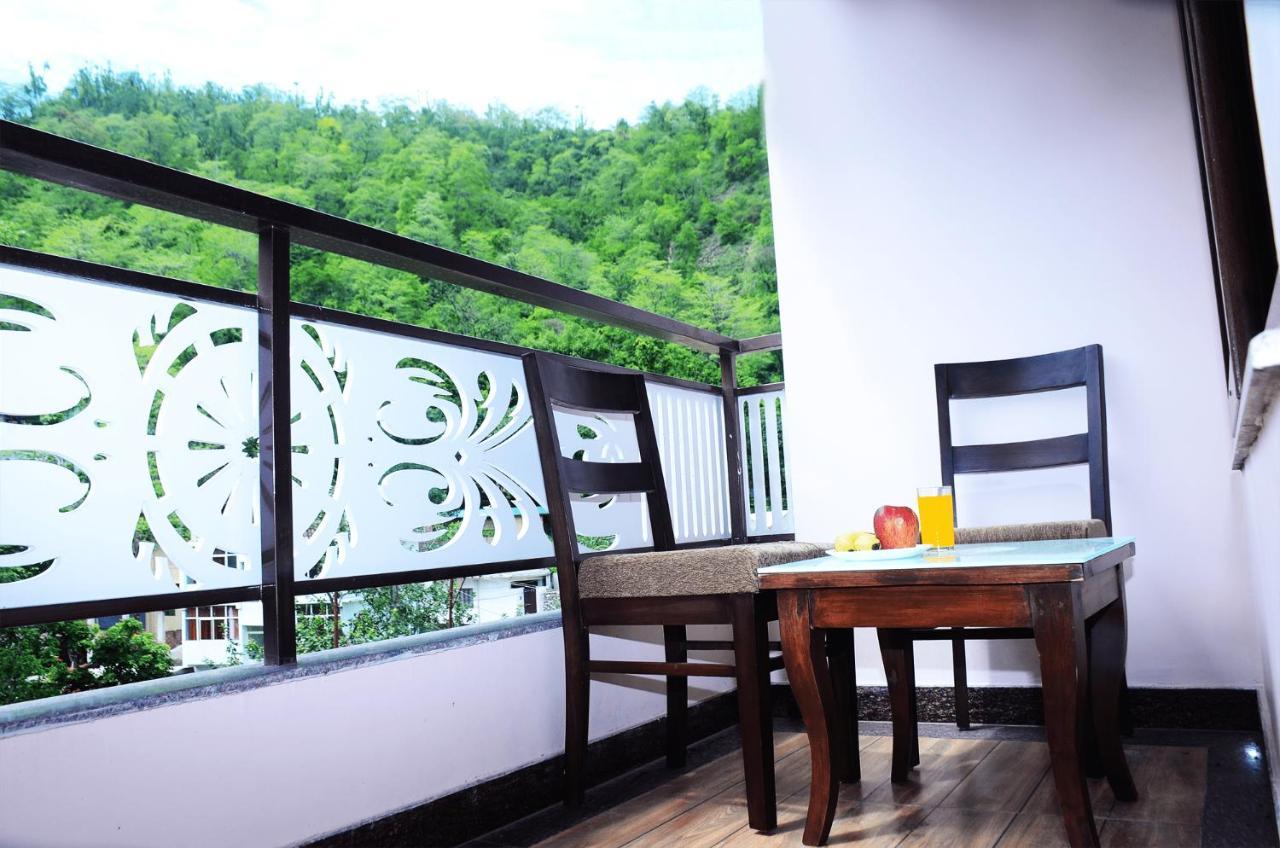 Yellow Leaf ริชิเคช ภายนอก รูปภาพ